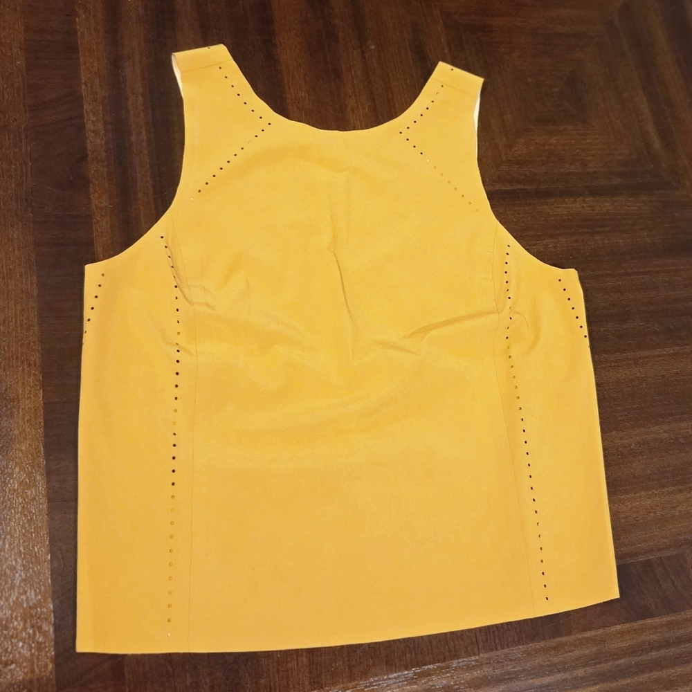 Athleta Mustard Yellow Crop Top - Picture 7 of 8